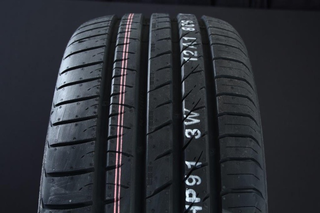 265/50R19 KUMHO CRUGEN HP91