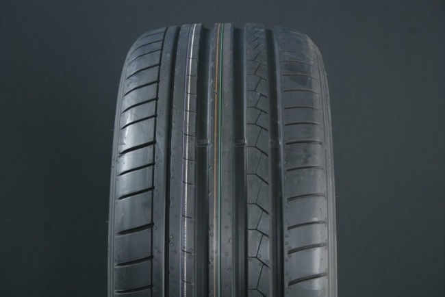 255/35R18 DUNLOP SPORT MAXX GT