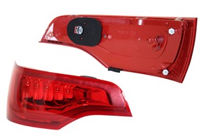 Takavalo, Oikea, AUDI Q7, 4L0 945 094F