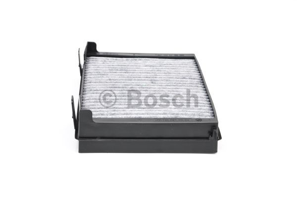 Raitisilmasuodatin BOSCH 1 987 435 581