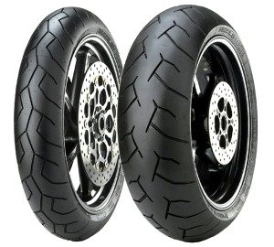 Pirelli Diablo ( 240/40 ZR18 TL (79W) takapyörä, M/C )