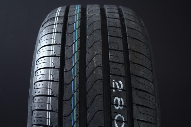 205/50R17 PIRELLI CINTURATO P7