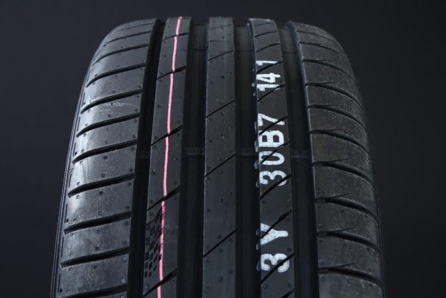 275/40R19 KUMHO ECSTA PS71