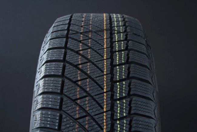 185/65R14 CONTINENTAL VIKING CONTACT 6 FRIKTION K