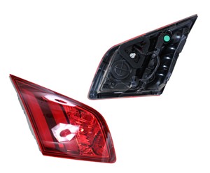Takavalo, Oikea, PEUGEOT 308 II, 9677818280