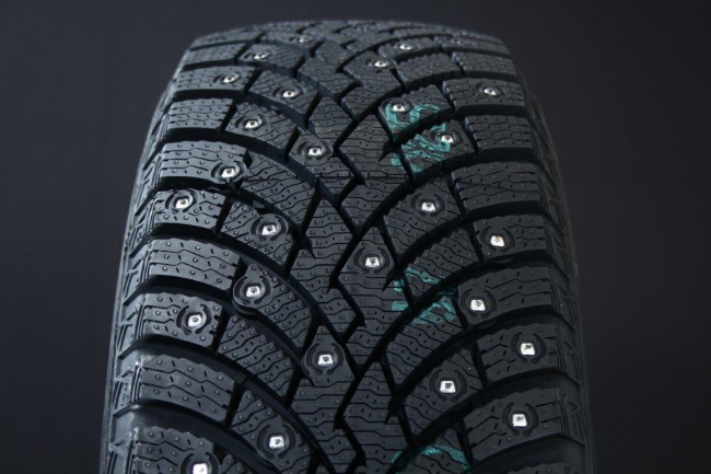 225/55R17 PIRELLI ICE ZERO 2 RUNFLAT DUBB