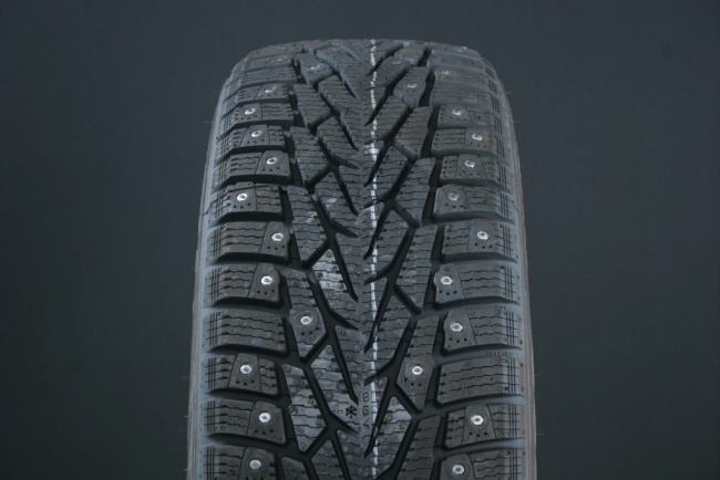 275/65R17 NOKIAN HAKKAPELIITTA 7 SUV DUBB