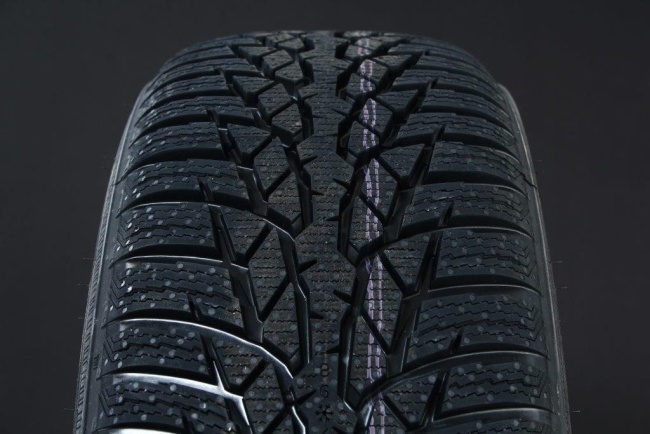 195/55R16 NOKIAN WR D4 RUNFLAT FRIKTION