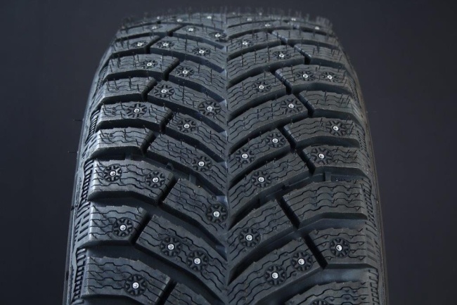 225/45R19 MICHELIN X-ICE NORTH 4 DUBB